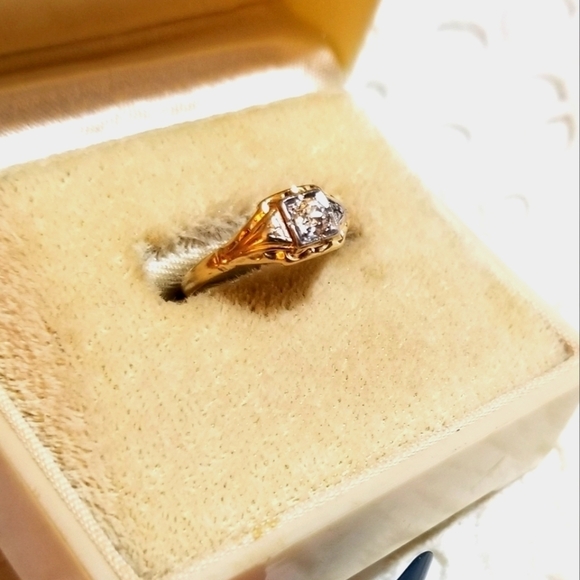 ANTQ SOLID 14KT gold European Cut Diamond Ring - Picture 8 of 8